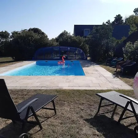 Villa Les Moussaillons, Les De